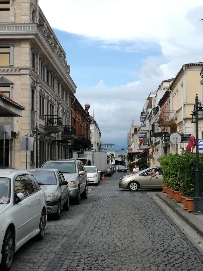 Hotel Verona Batumi Luaran gambar