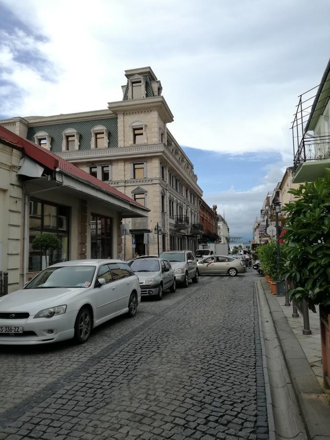 Hotel Verona Batumi Luaran gambar